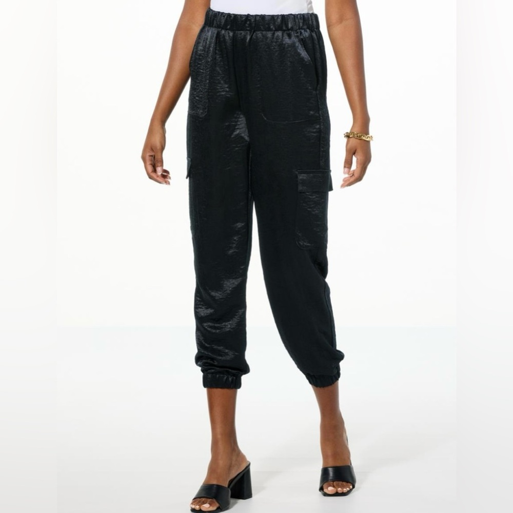 NWOT- G by Giuliana Black Label Satin Jogger